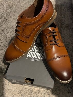 Stacy Adams Boys' Tan Cap-Toe Brogue Dress Shoes